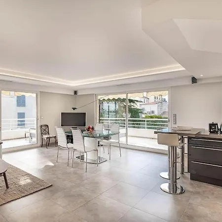 Superbe Avec Piscine Et Toit Terrasse Apartment Cannes